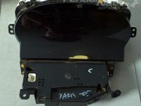 Toyota Yaris 1999-2005 Armatuuri näidikute plokk (bensiin)