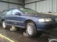 Volvo V70 2001 - Automobilis dalims
