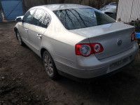 Volkswagen Passat 2010 - Automobilis dalims