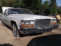 Cadillac Fleetwood Brougham 1985 - Automobilis dalims