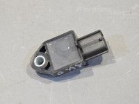 Toyota Avensis (T25) 2003-2008 Turvavarustuse löögiandur, vasak