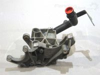 Volkswagen Touareg 2002-2010 Roolivõimendi pumba kinnitus