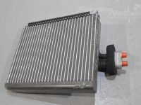 Hyundai H-1 Salongi konditsioneeri radiaator