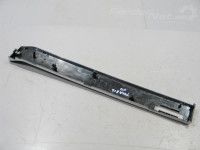 Volkswagen Touareg 2002-2010 Armatuurlaua dekoratiiv plast, parem