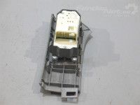 Toyota Yaris Klaasitõstuki lüliti, vasak (esim.)