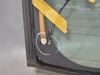 Toyota Avensis (T25) 2003-2008 Tagaklaas (L/B)