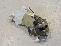 Nissan Almera (N16) Tagaukse lukk, vasak