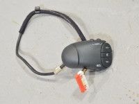 Renault Megane Juhtnupud roolil (raadio)