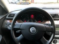 Volkswagen Passat 2005 - Automobilis dalims