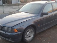 BMW 5 (E39) 2001 - Automobilis dalims