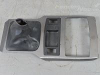 Subaru Outback Käigukangi katteplast (koos nahaga)