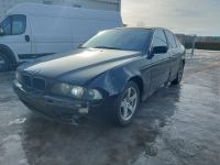 BMW 5 (E39) 2002 - Automobilis dalims