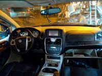Lancia Voyager 2013 - Automobilis dalims