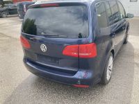 Volkswagen Touran 2012 - Automobilis dalims