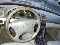 Mercedes-Benz CLK (W208) 2001 - Automobilis dalims