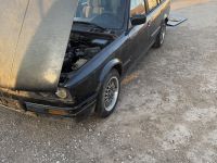 BMW 3 (E30) 1989 - Automobilis dalims