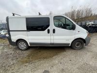 Renault Trafic 2004 - Automobilis dalims