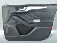 Ford Focus Esiukse polster, parem